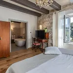 بيت للعطل Amazing In Mundanije